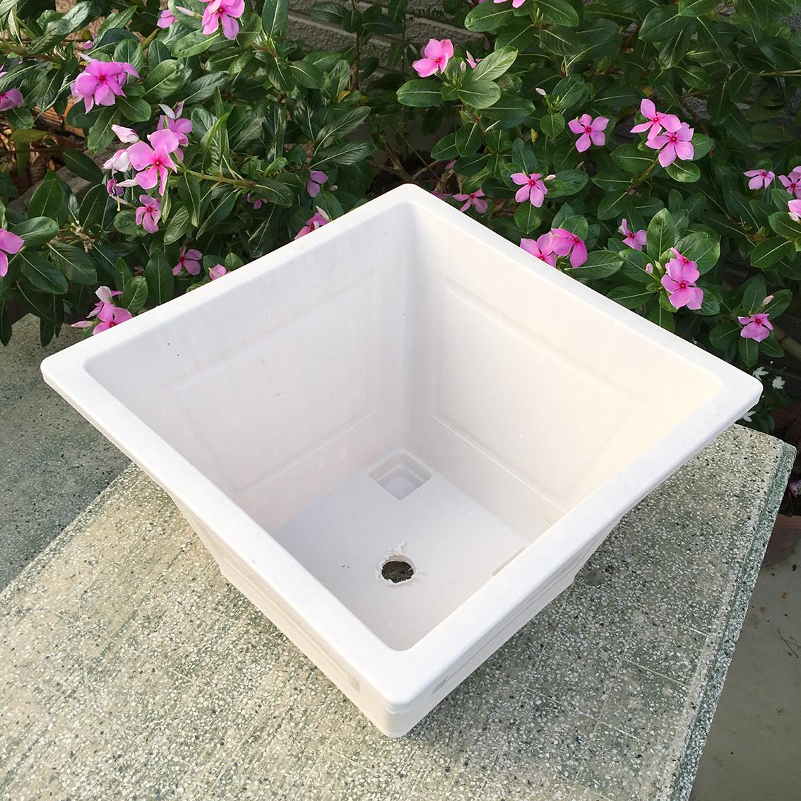 Combo 02 chậu nhựa vuông trồng hoa kiểng màu trắng đẹp 30cm x 22cm x 18cm
