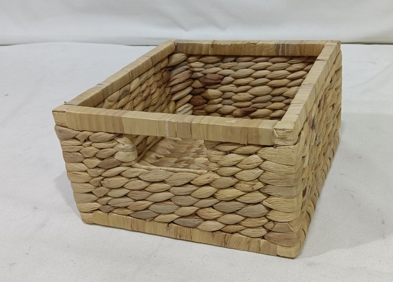 Hộc vuông đan lục bình, khay trang trí, đựng trái cây, bánh kẹo - HG0056A/NA