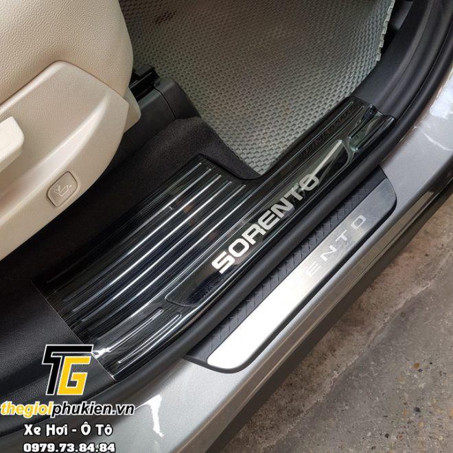 Bộ Ốp bậc cửa, Nẹp bước chân dành cho Kia Sorento 2021 – Mẫu Titan