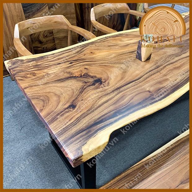 Mặt bàn gỗ me tây nguyên tấm, uốn lượn tự nhiên vân đẹp nổi bật dài 211 x rộng (75-67-76) x dày 5 (cm)