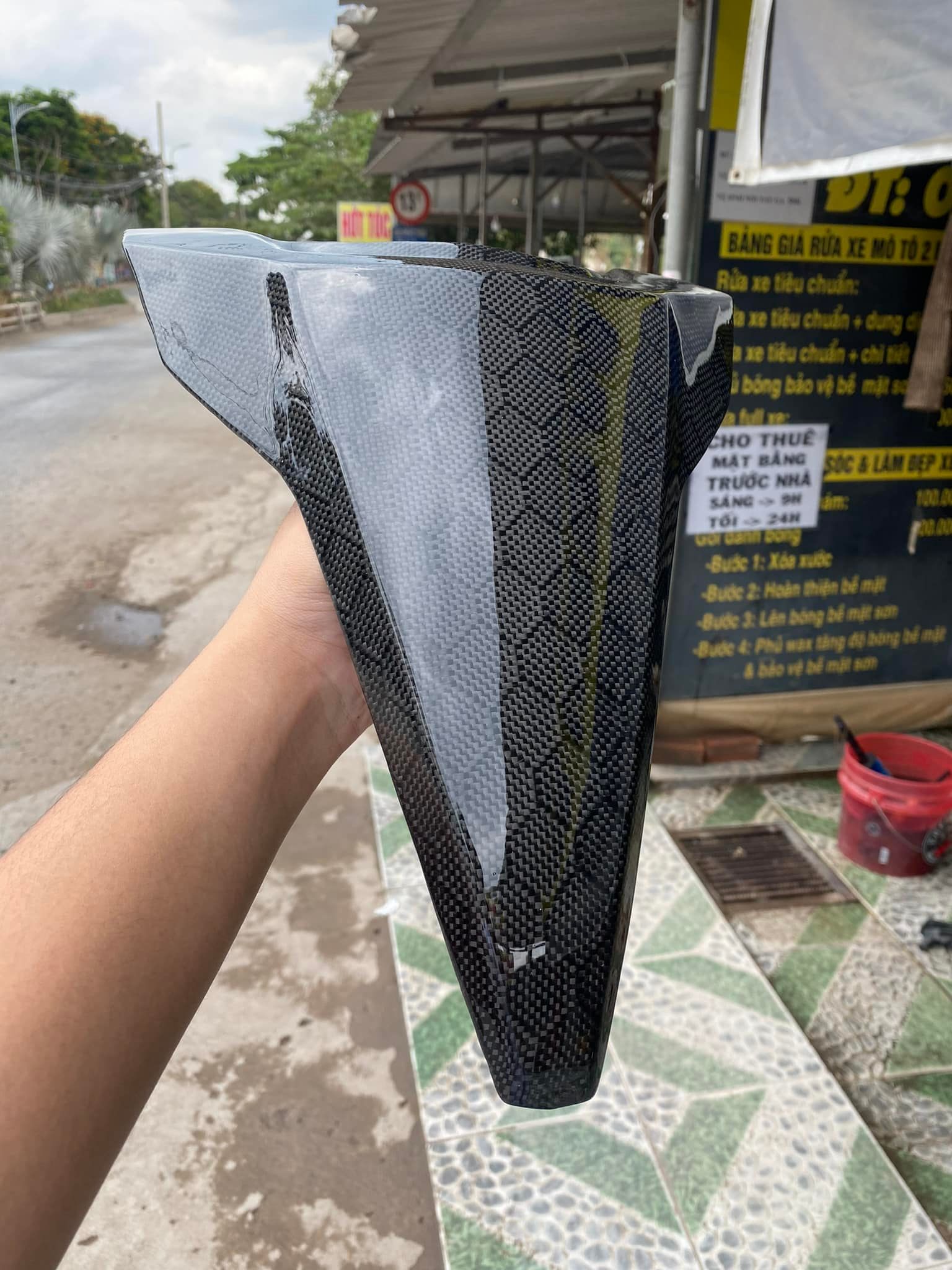 Mặt Nạ xe VAIRIO, CLICK từ đời 2018 đến nay ốp Carbon Fiber Vân Tổ Ong