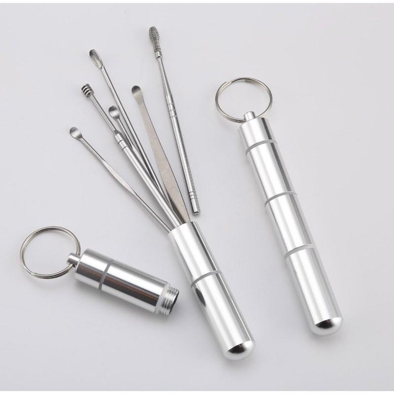 Bộ Dụng Cụ Lấy Ráy Tai Inox 6 Món - Ngoáy Tai Không Rỉ An Toàn, Có Móc Treo Tiện Lợi Khi Mang Theo