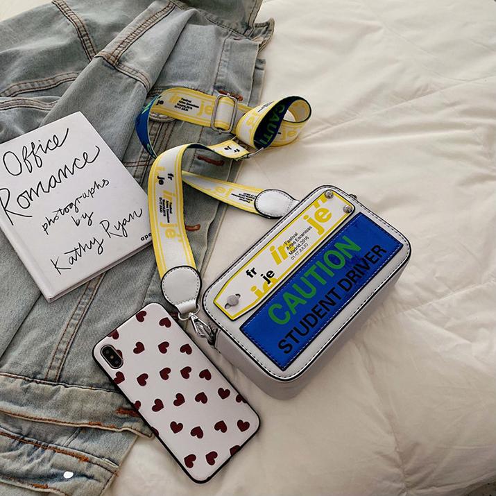 Túi xách đeo chéo mini mã M6435042