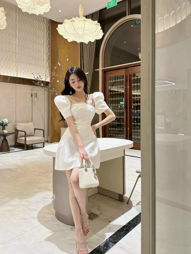 ĐẦM XÒE CHÉO CỔ ĐÍNH ĐÁ