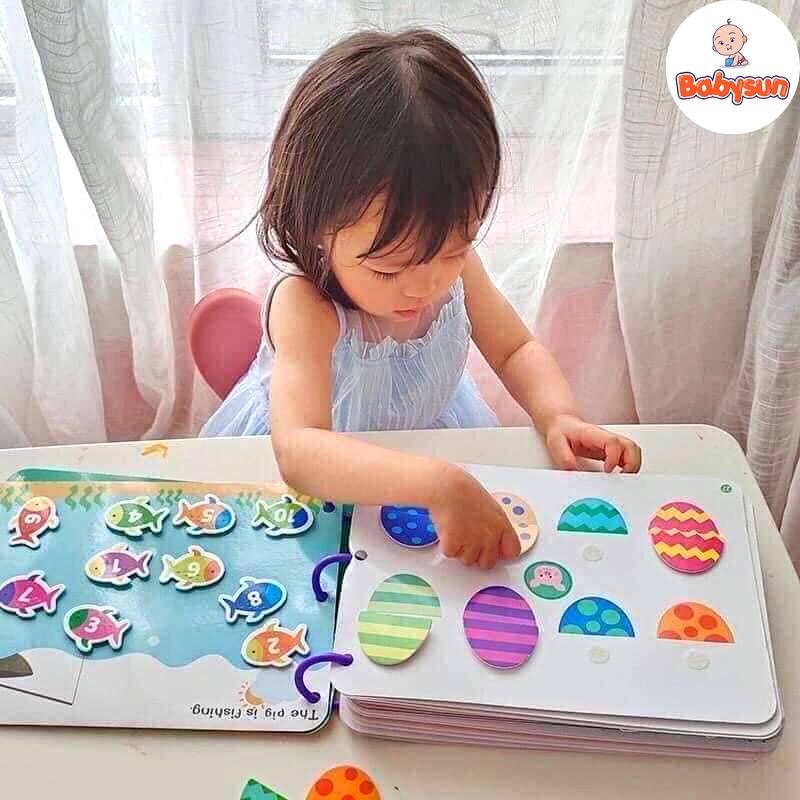 Đồ Chơi Bóc Dán Montessori 17 Chủ Đề Phát Triển Kỹ Năng, Trí Tuệ Cho Bé- Bé Vừa Chơi Vừa Học