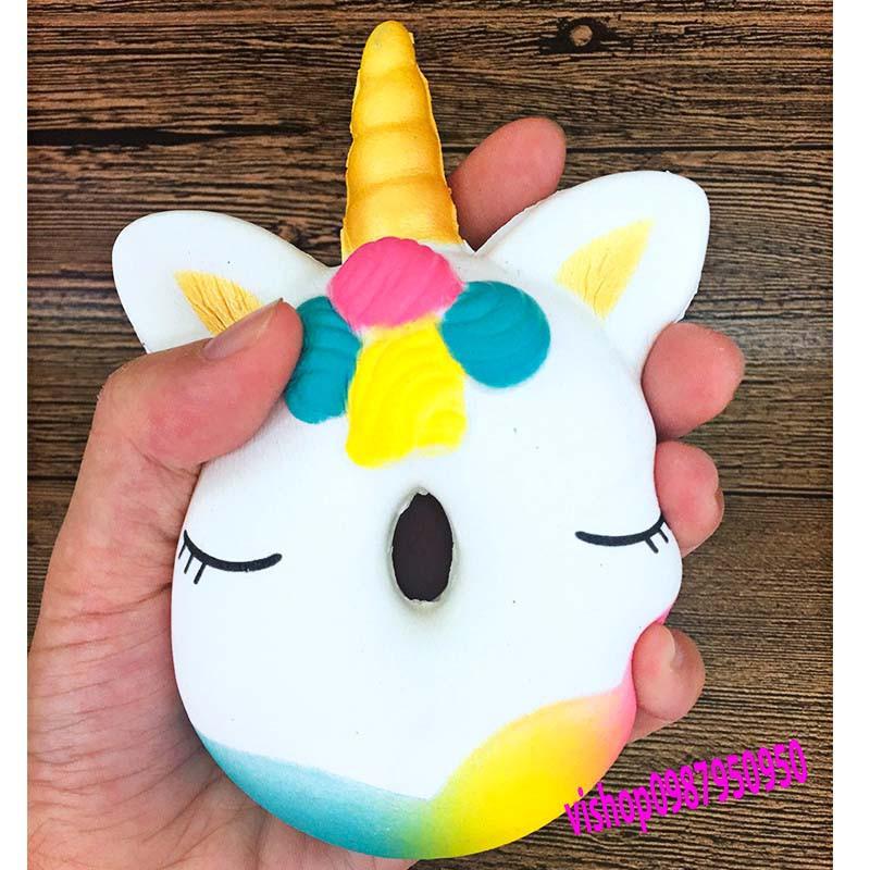 SQUISHY BÁNH TRÒN NHẮM MẮT 1 SỪNG