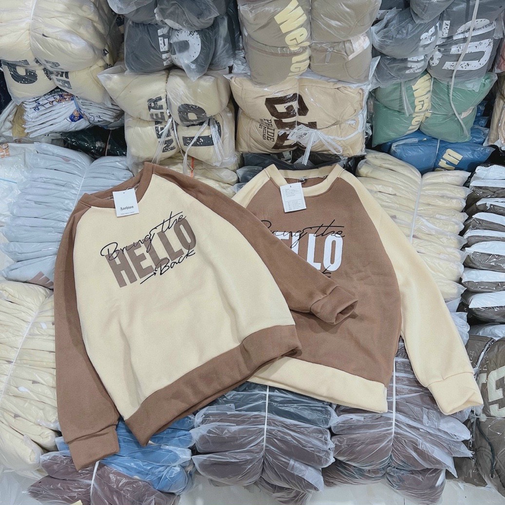 Áo Khoác Hoodie &amp; Sweater Nam Nữ Họa Tiết Chữ HELLO Chất Nỉ Ngoại Mềm Mịn Phong Cách Thời Trang Hàn, áo sweater phối tay ráp lăng chữ hello, Áo sweater nữ cổ tròn, áo hoodie nỉ form rộng phong cách ulzzang Hàn Quốc