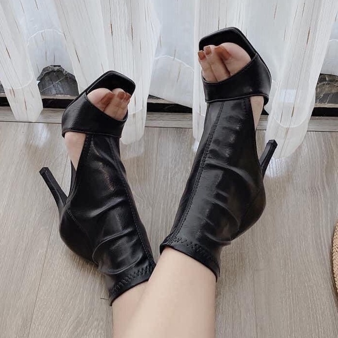 Giày bốt nữ hở mũi khoét eo sang chảnh da si mềm cao cấp - giày boots nữ cao 7cm 2 màu đen,kem bao bền đẹp (chuẩn form