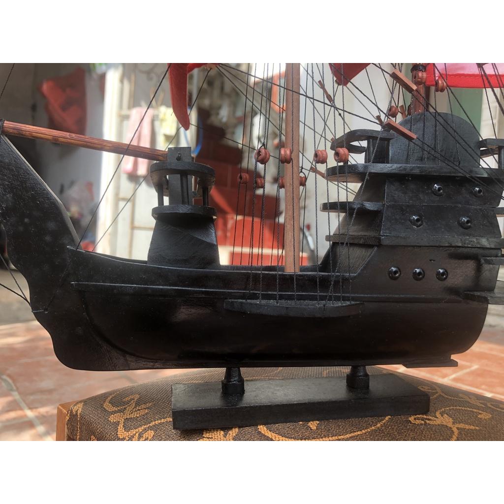 Thuyền buồm phong thuỷ size 35cm - Gỗ Muồng Đen