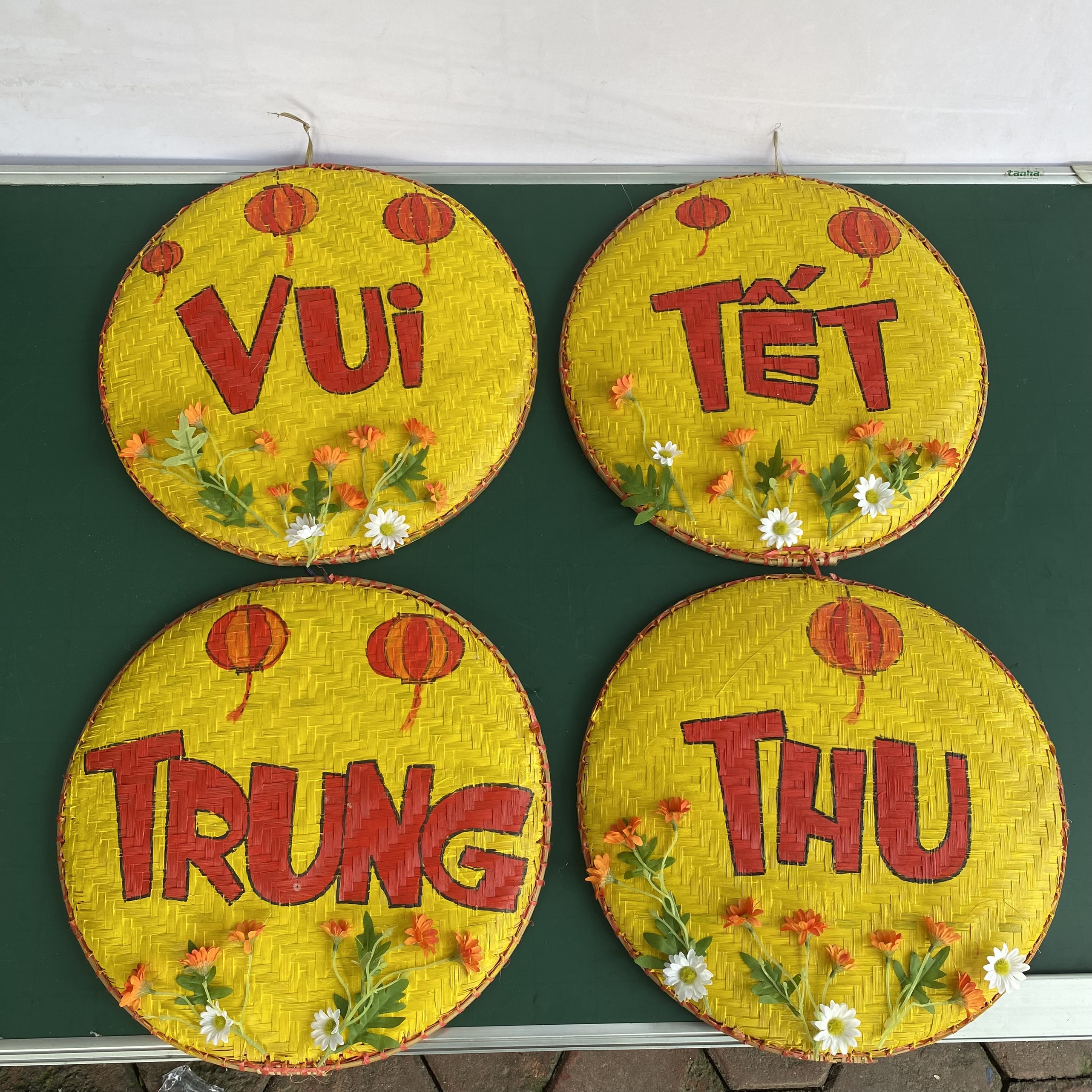 Bộ 4 mẹt tre vẽ tay VUI TẾT TRUNG THU treo trang trí Tết Trung thu 2023 đường kính mẹt 40cm