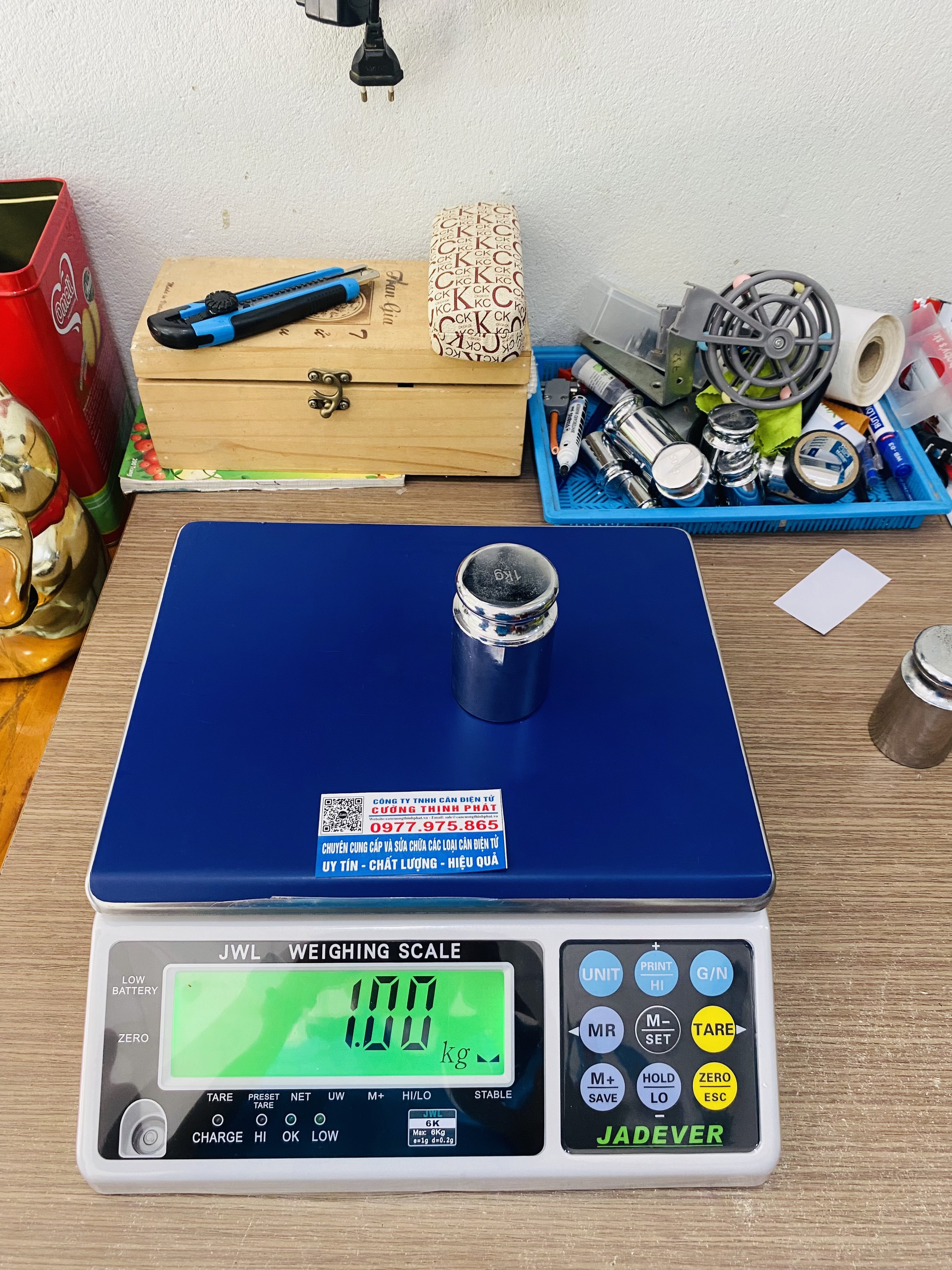 Cân Điện Tử Jadever JWL 15kg Model JWL 15KG/0.5g