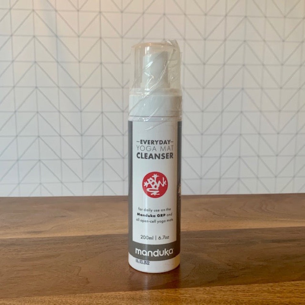 Dung Dịch Vệ Sinh Thảm Yoga Manduka - Dòng Hàng Ngày - 200ml