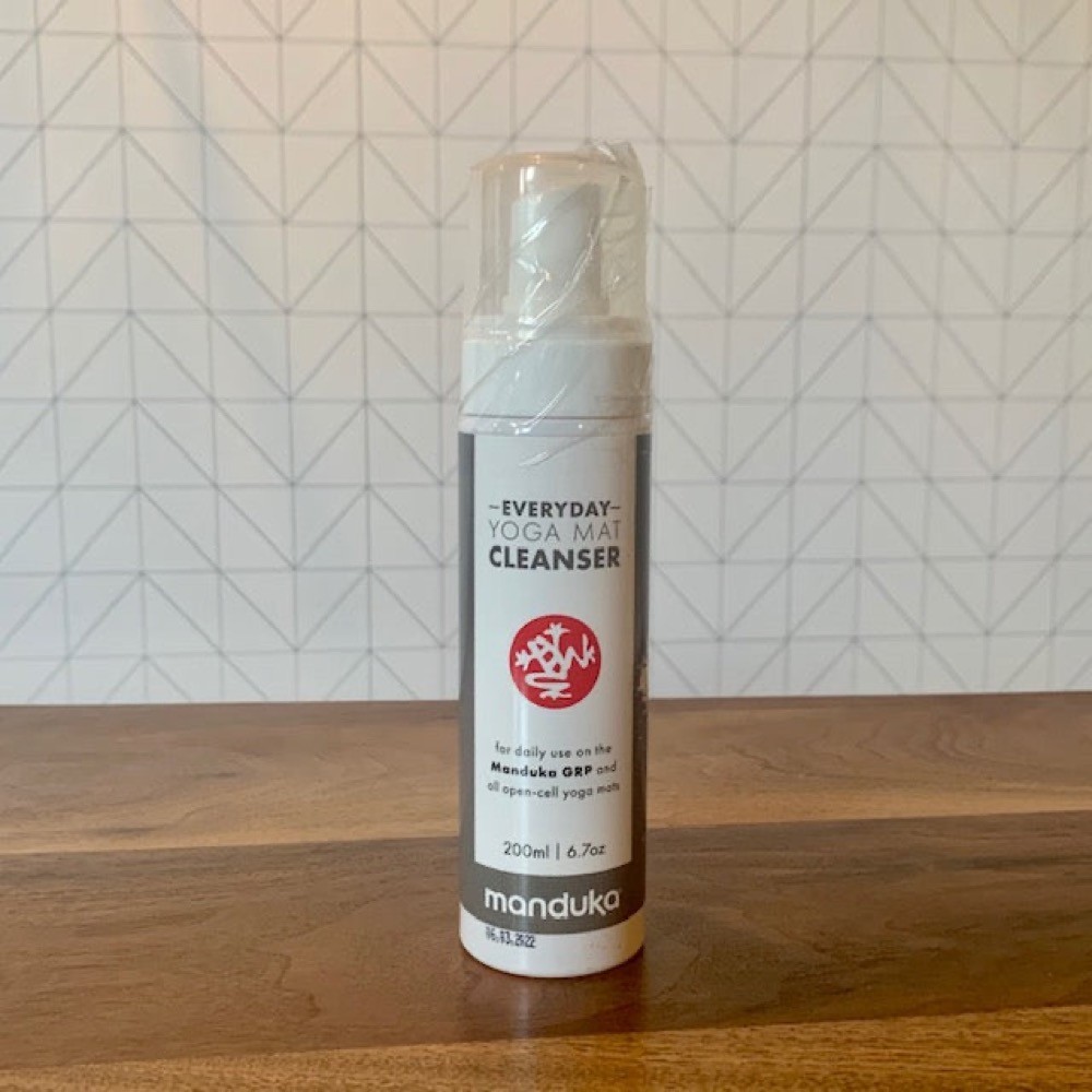 Dung Dịch Vệ Sinh Thảm Yoga Manduka (Everyday Yoga Mat Cleanser) - 200ml