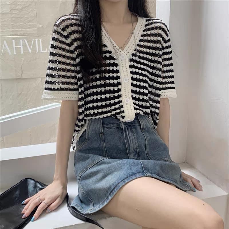 Áo khoác len kẻ cardigan cổ tim, chất len mongtoghi mỏng nhẹ mặc 4 mùa