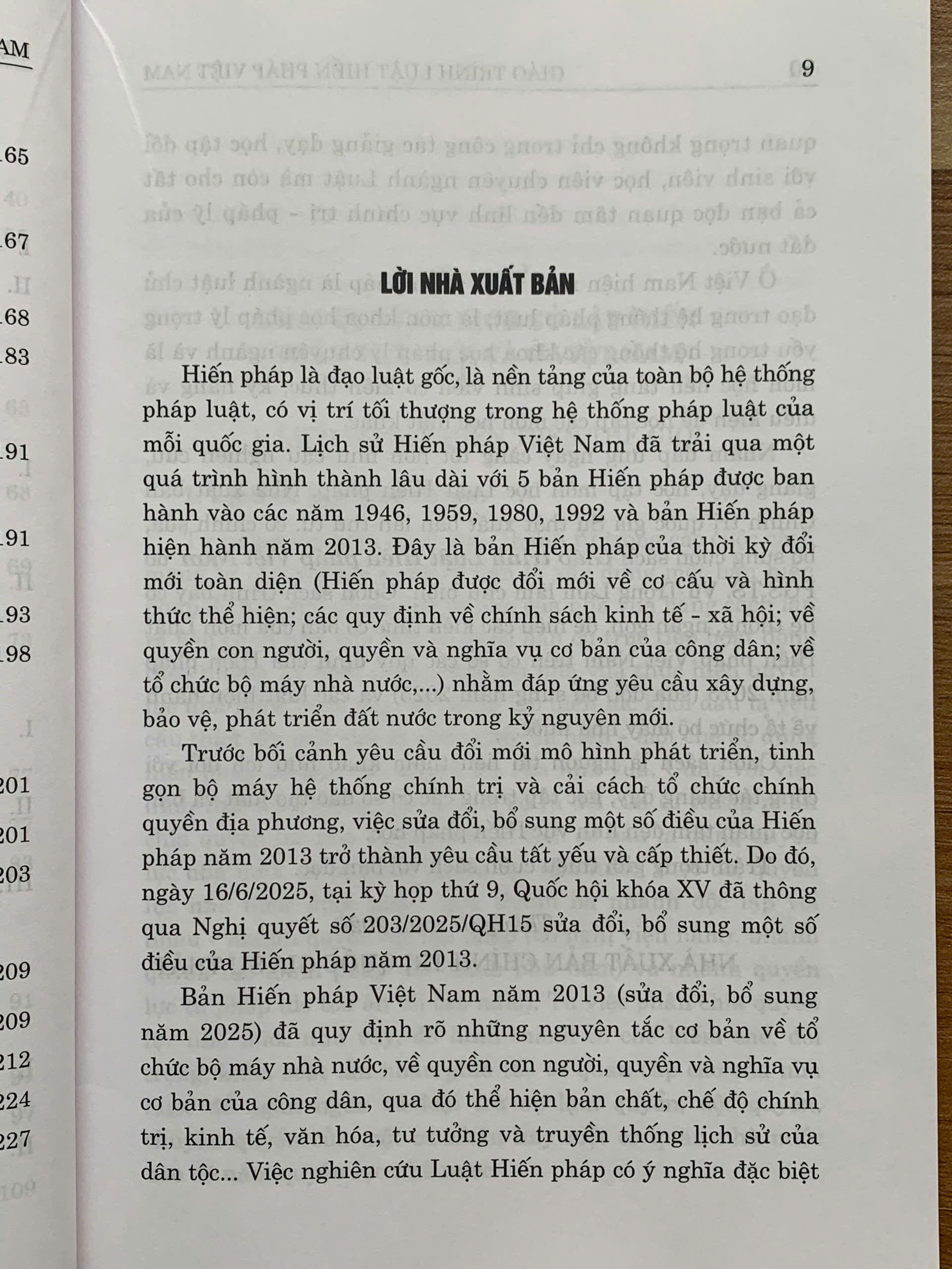 Giáo Trình Luật Hiến Pháp Việt Nam (Xuất bản lần thứ tư, có chỉnh sửa, bổ sung)