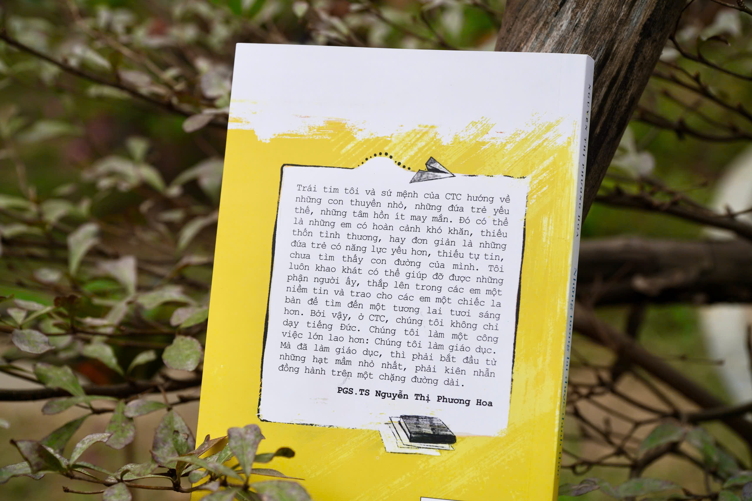 Sách - Những tương lai được đánh thức - Nguyễn Thị Phương Hoa