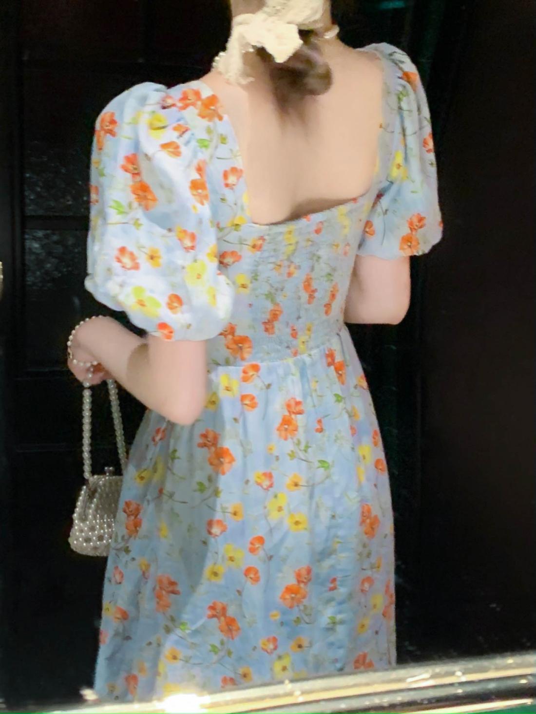 TOBE1SHOP Màu xanh vuông cổ bong bóng tay áo hoa đầm phụ nữ 2023 mùa hè cao cấp cảm giác cao cấp cổ điển đầm dài tinh tế