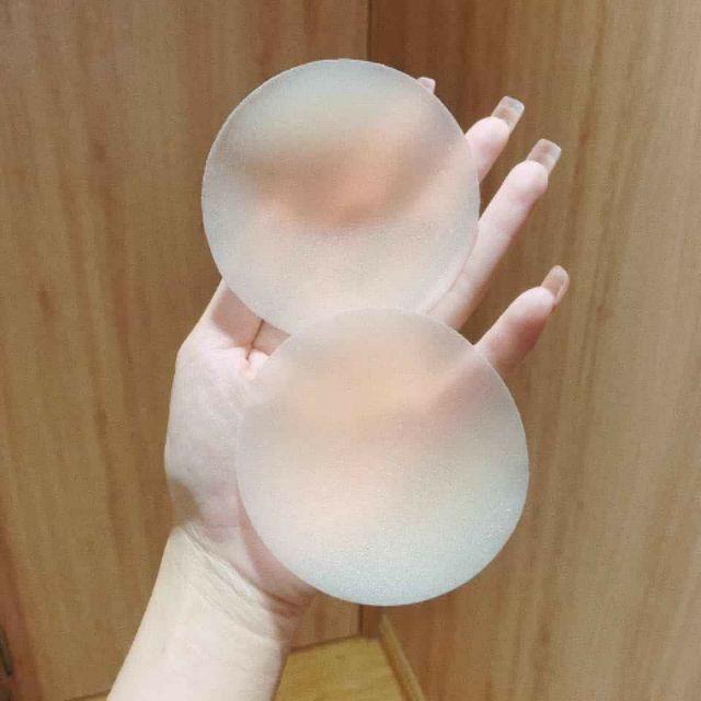 Miếng dán ngực tàng hình