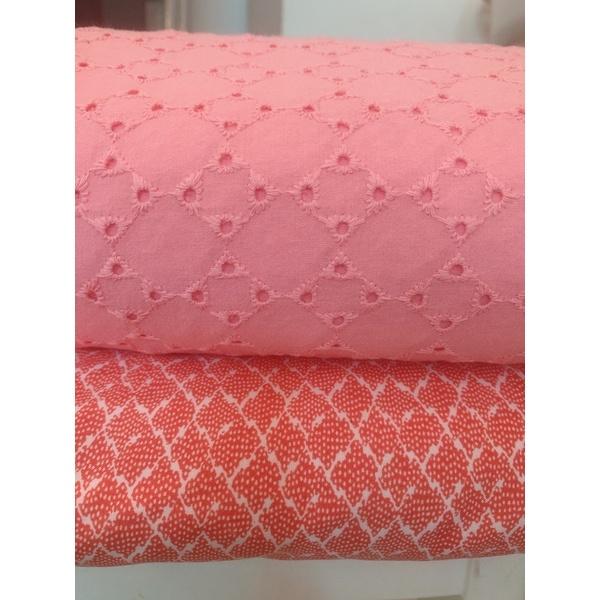 Vải lanh hoạ tiết màu đỏ cam