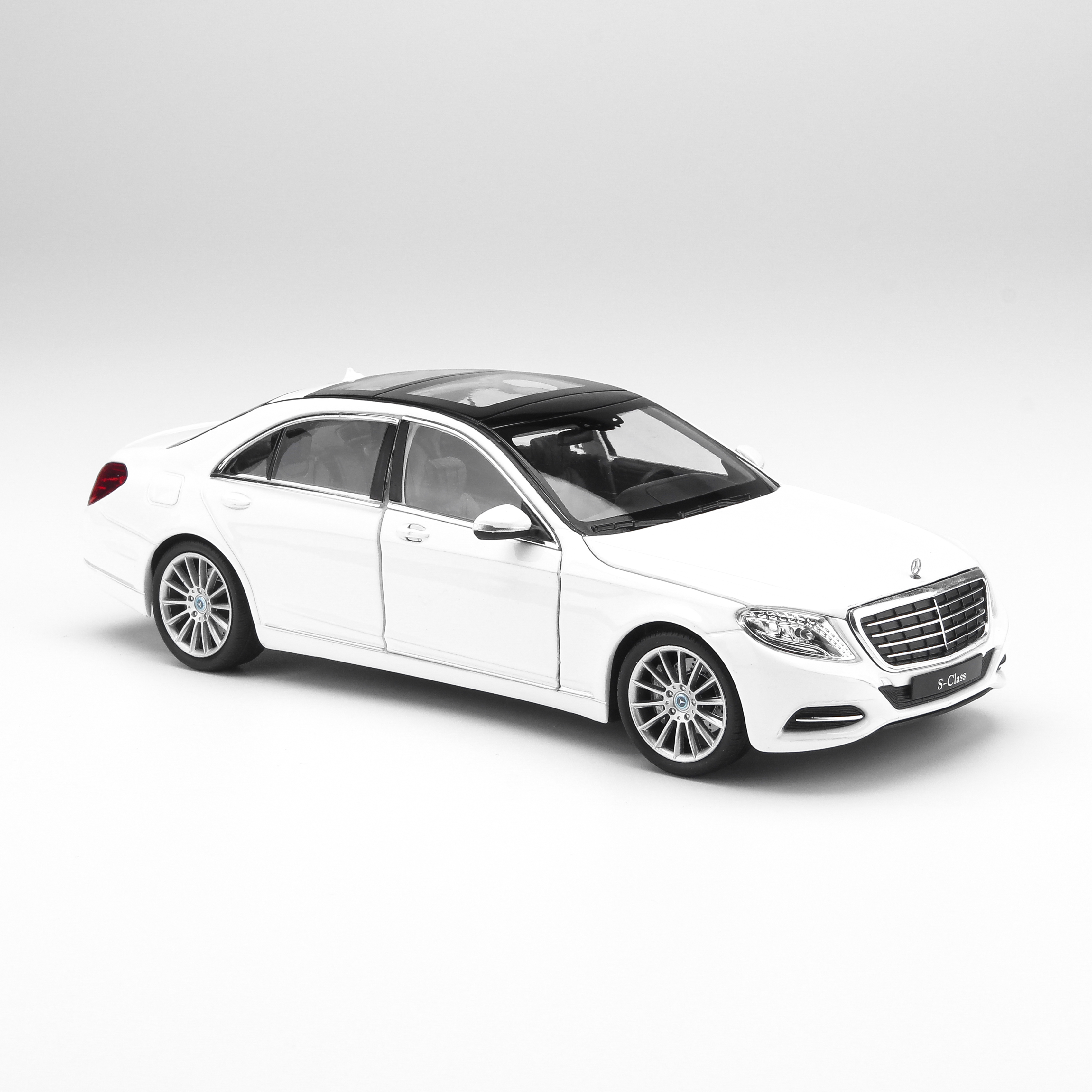 Mô hình xe Mercedes-Benz S500 1:24 Welly - 24051W