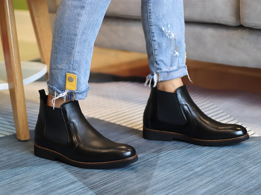 Giày Boots Nam Tăng Chiều Cao Siêu Nhẹ T&amp;TRA Tăng Cao 7Cm, S1077 Đen Trơn , Chất Liệu Da Bò Cao Cấp, Đế Và Lót Siêu Nhẹ Giúp Giảm Trọng Lượng 30% So Với Đế Cao Su