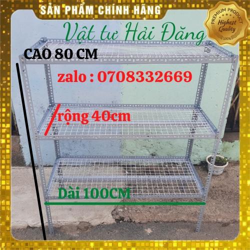 kệ sắt v lỗ 3 tầng (Rộng 0,3M x Dài 0,8M - 1M - 1,2M x Cao 0,9M - 1,2M - 1,5M) vỉ lưới ô vuông,kệ vỉ lưới