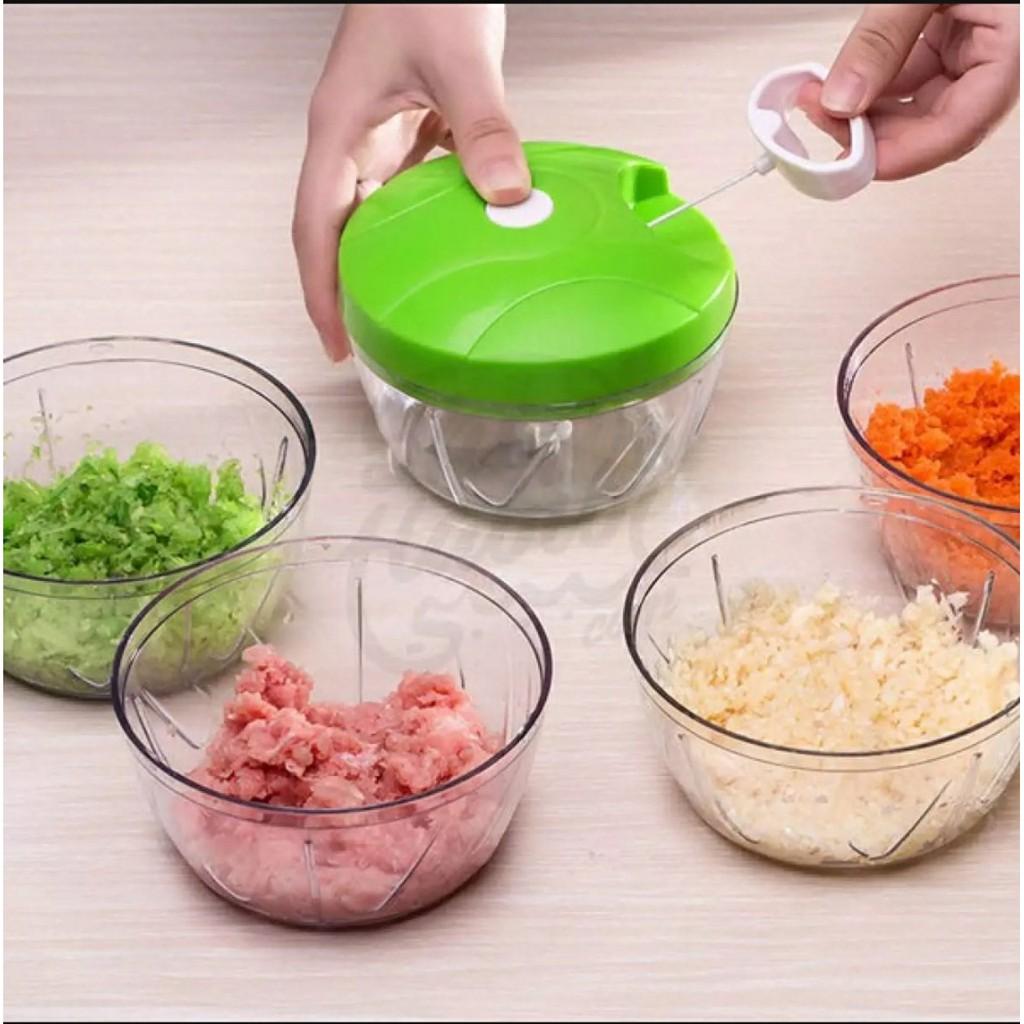 Dụng cụ xay tỏi ớt, xay tiêu, xay gia vị cao cấp cầm tay có dây kéo nhiều màu.