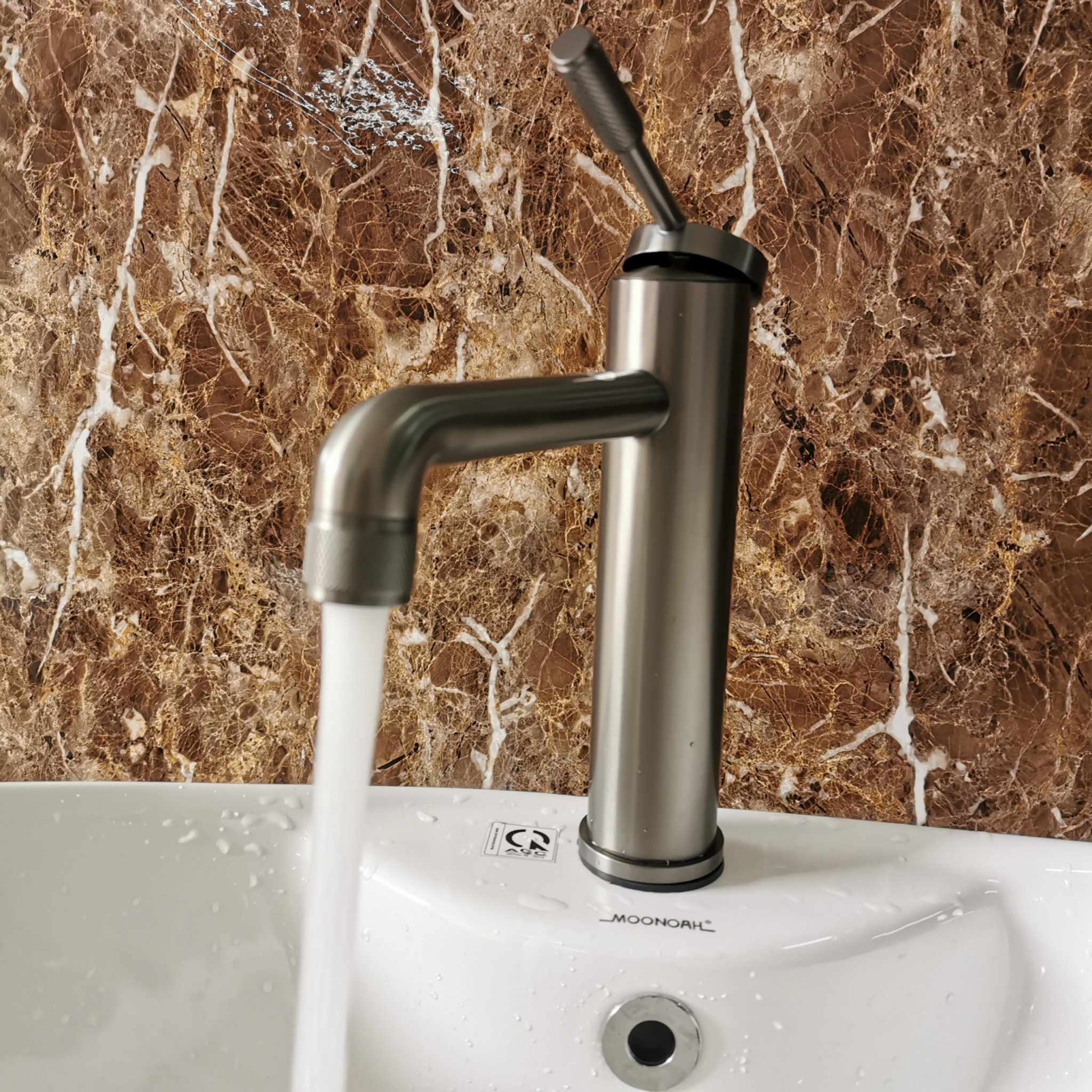 Vòi lavabo nóng lạnh mạ PVD cao cấp