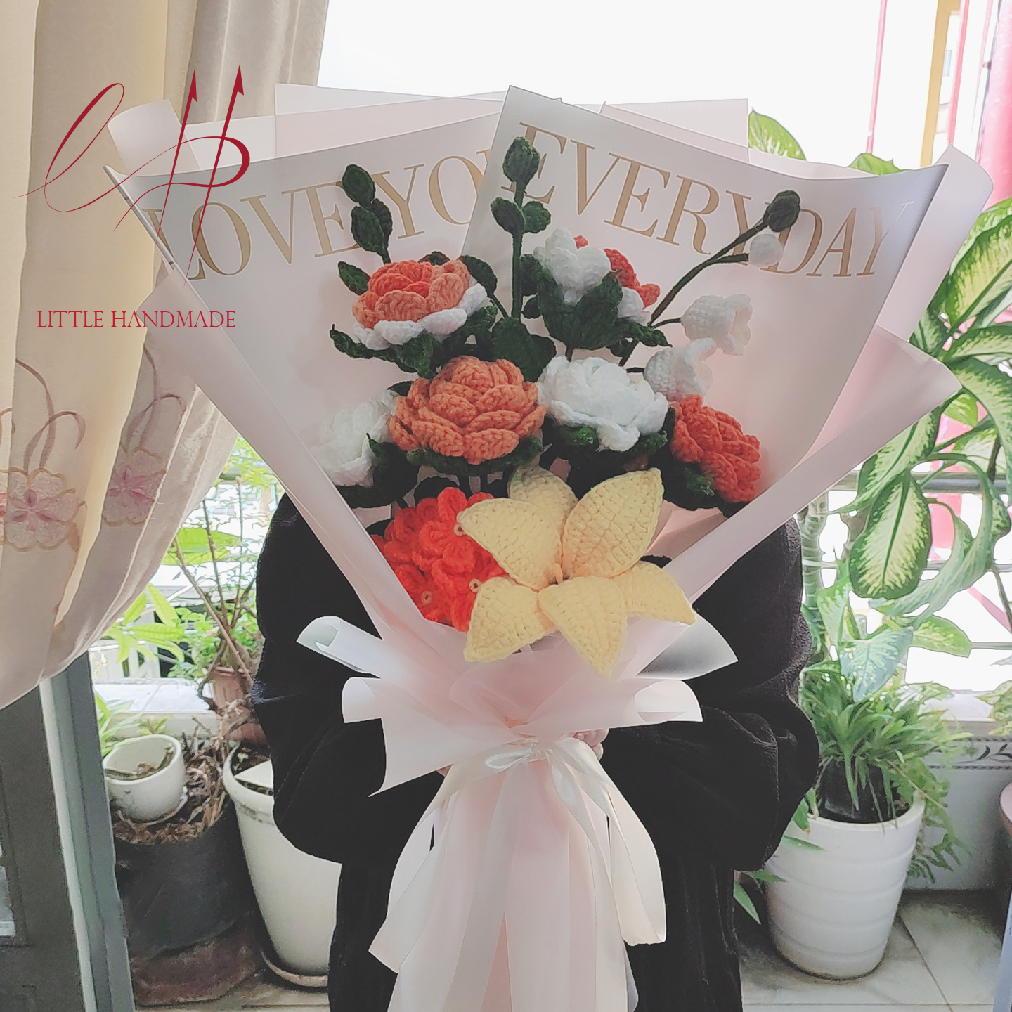 Quà tặng bó hoa size lớn kích thước 60 x 30 cm