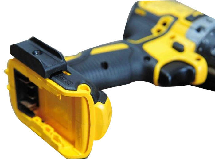 Máy khoan cầm tay 18V Dewalt DCD796N (thân máy)