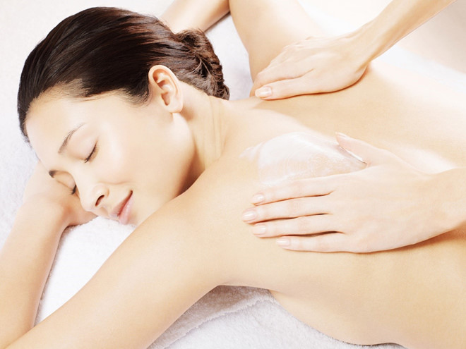 Image result for thoa dÆ°á»¡ng cháº¥t body