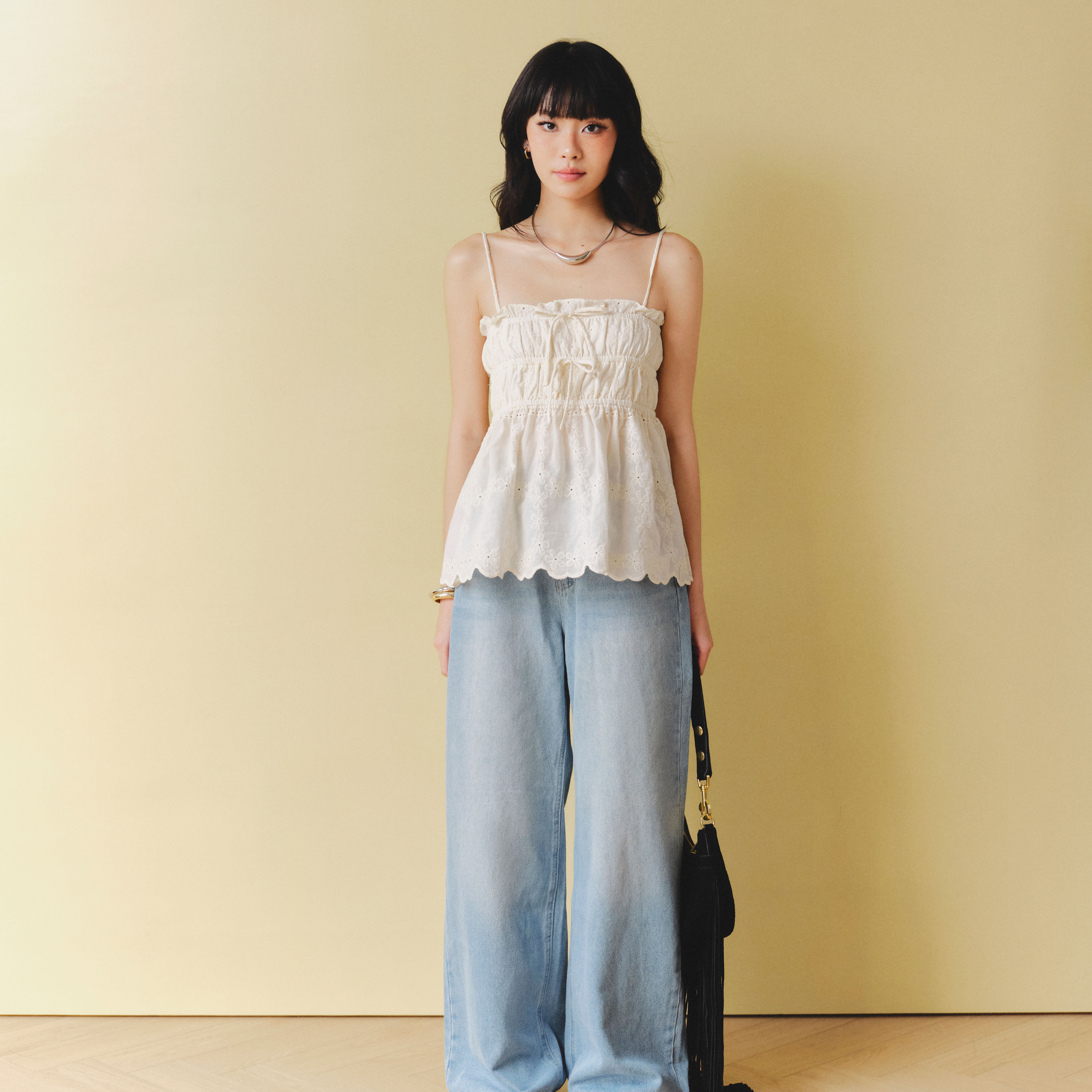 DOTTIE - Áo 2 dây cột nơ vải eyelet - Trắng kem - T1107