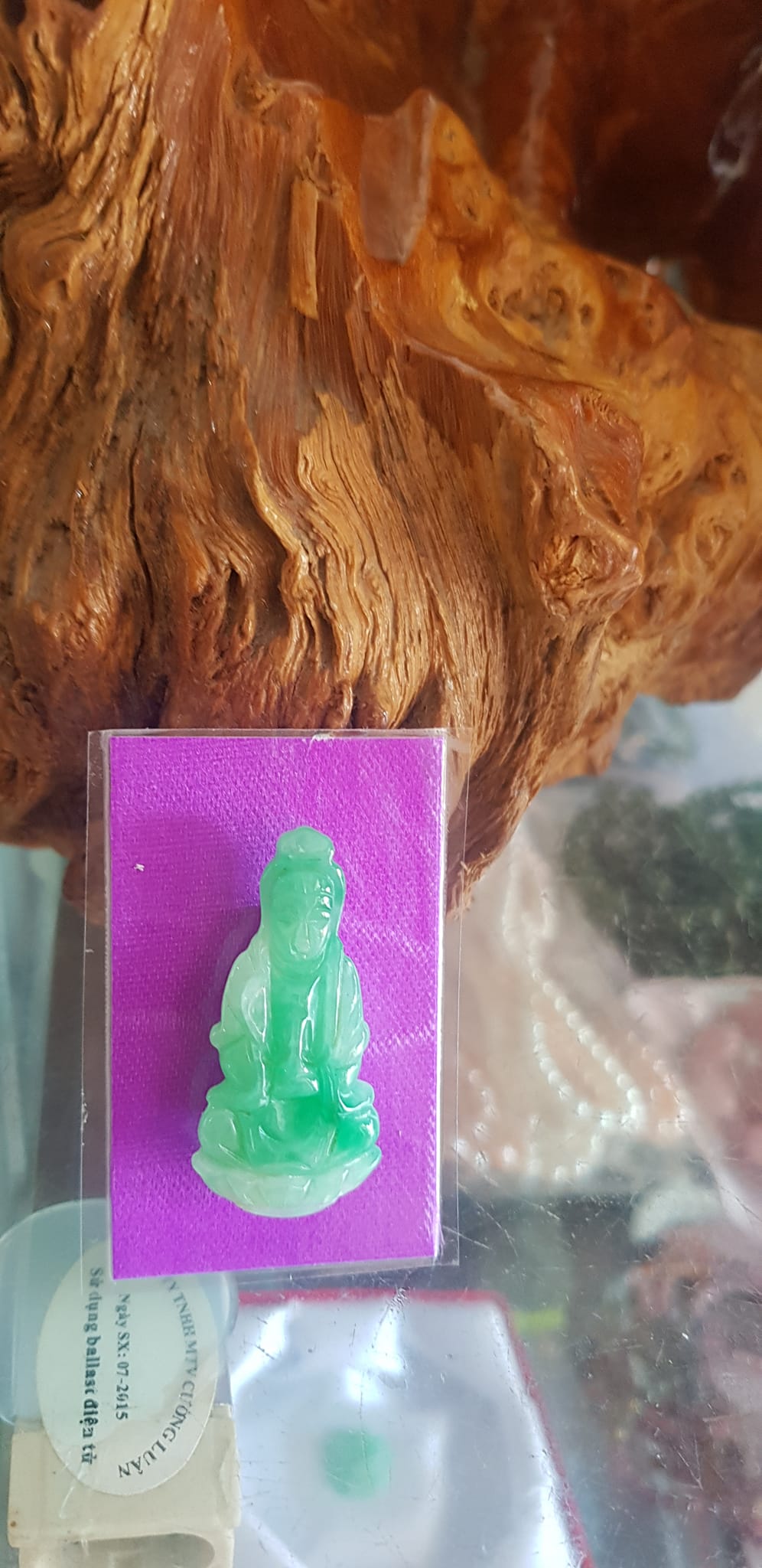 Mặt dây chuyền Nữ Phật Quan Âm Ngồi đẹp đá ngọc cẩm thạch tự nhiên đẹp size nhỏ Nữ size nhỏ Cao 39mm x N18mm x S4mm Màu xanh lý trắng mượt mà bóng đẹp các Chị về bọc vàng đeo đẹp ạ
