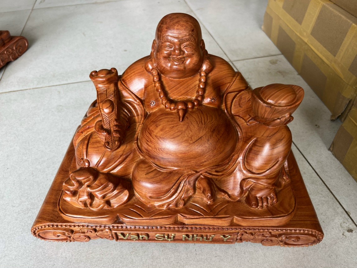 Tượng Phật Di Lặc ngồi, vạn sự như ý, Gỗ Hương Đá ngang 40cm