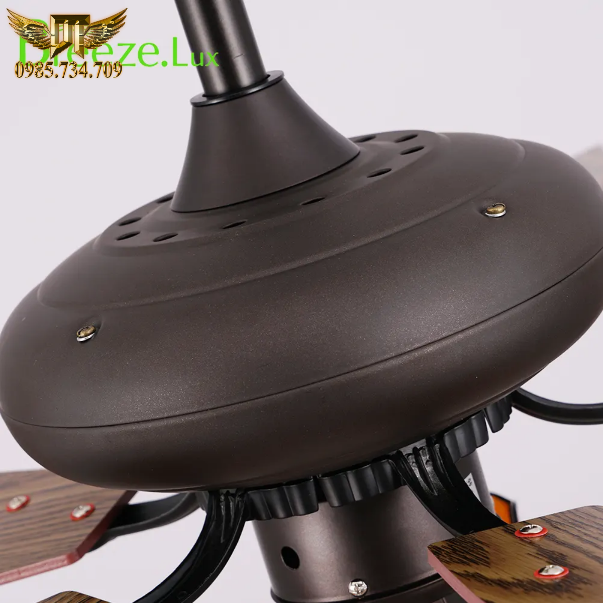 Quạt trần đèn có điều khiển, 5 cánh sải cánh 1m32 KLS045
