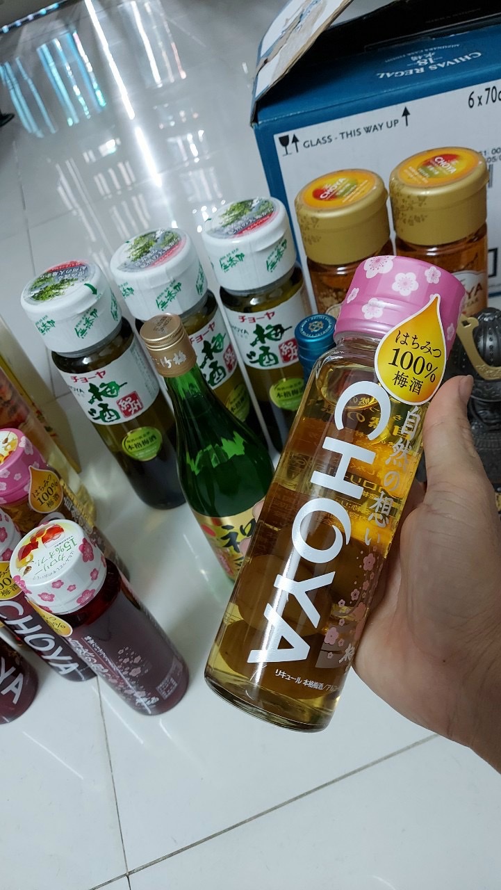 Rượu mơ Choya hoa anh đào mật ong 325ml nội địa Nhật Bản