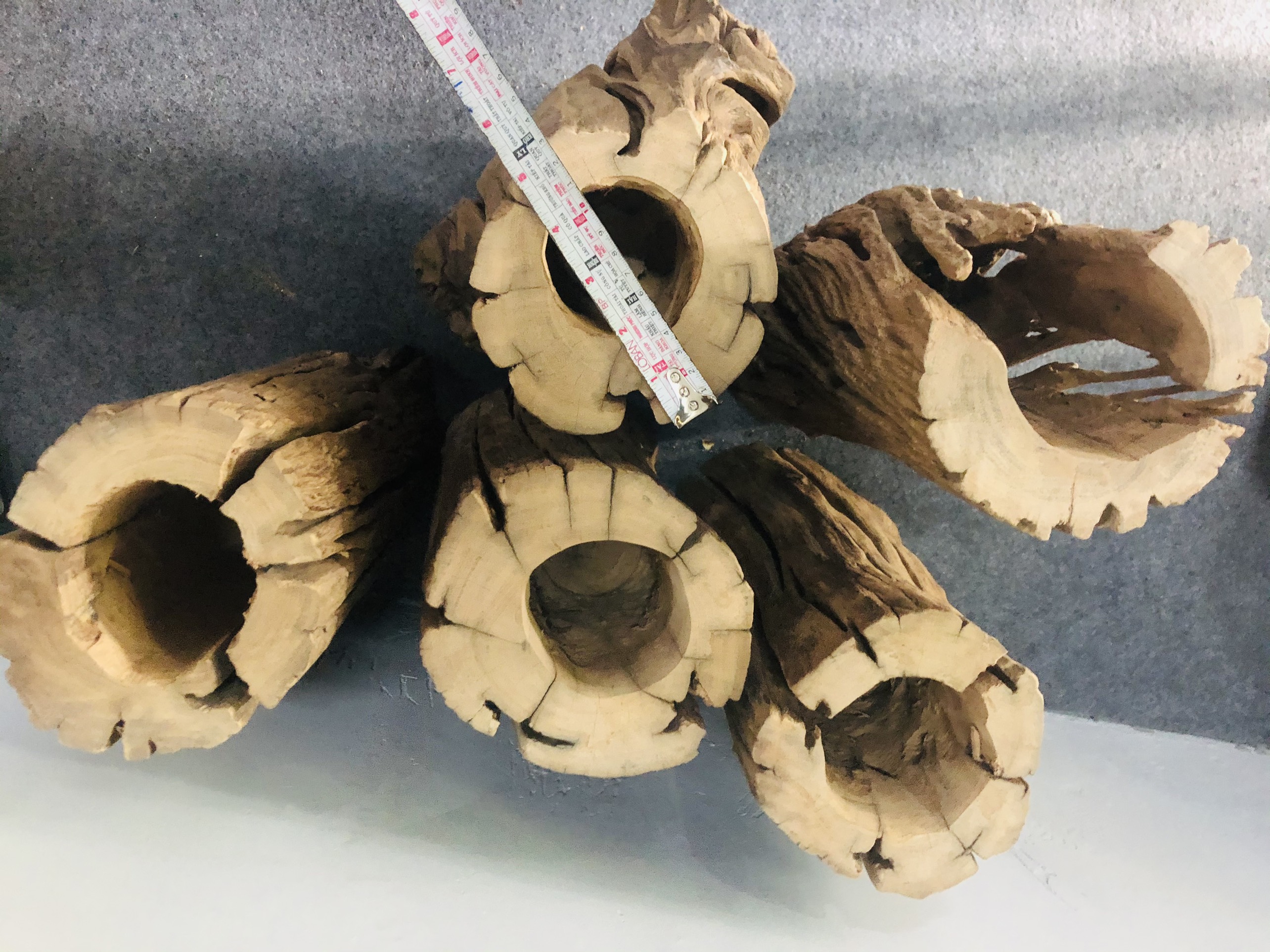 BÌNH HOA BẰNG THÂN GỖ LŨA CẨM NGUYÊN KHỐI TỰ NHIÊN - ĐỘC NHẤT VÔ NHỊ
