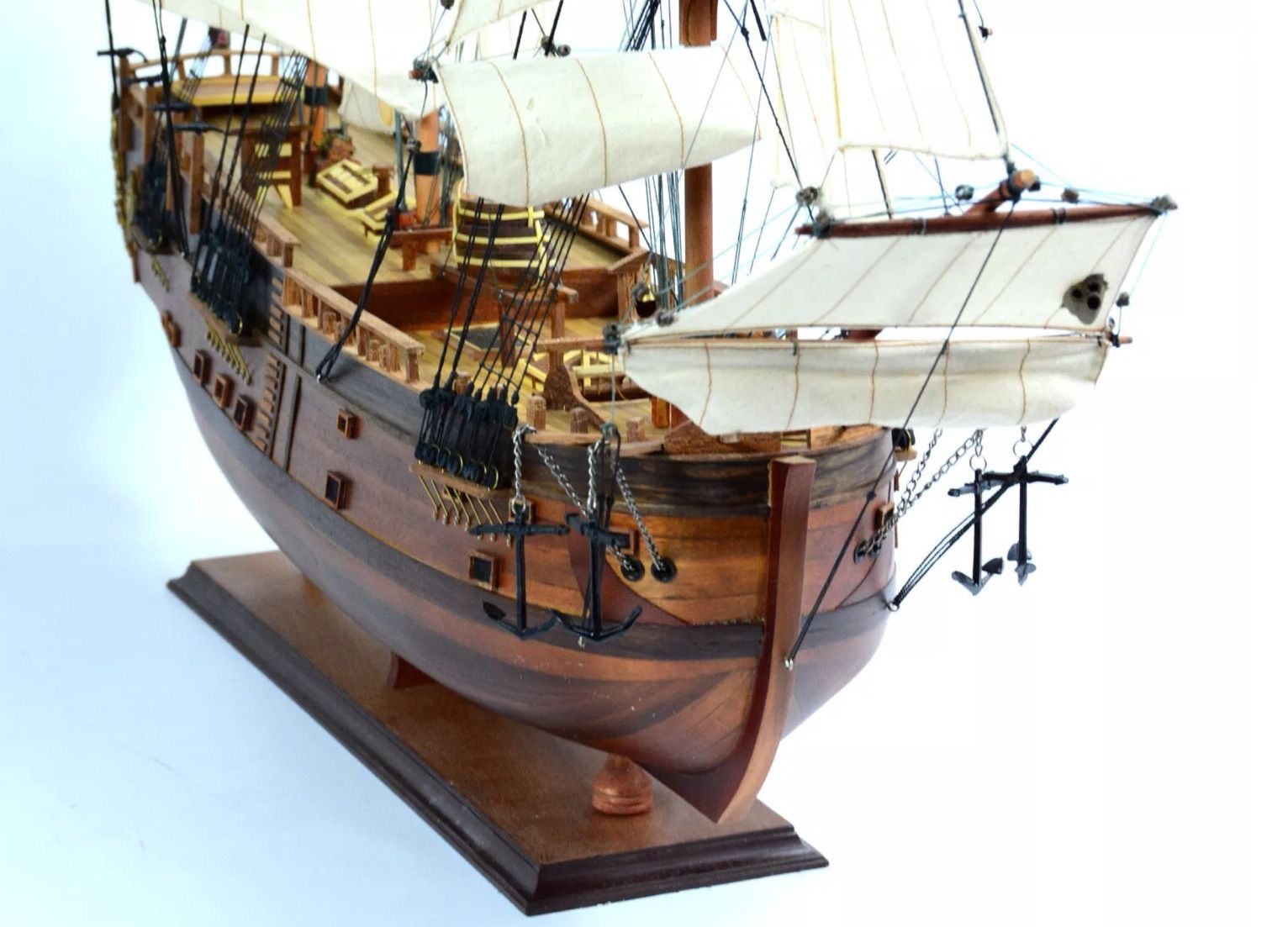 Mô hình thuyền buồm gỗ HMS Endeavour dài 90cm gỗ tự nhiên, lắp ráp sẵn, hàng xuất khẩu