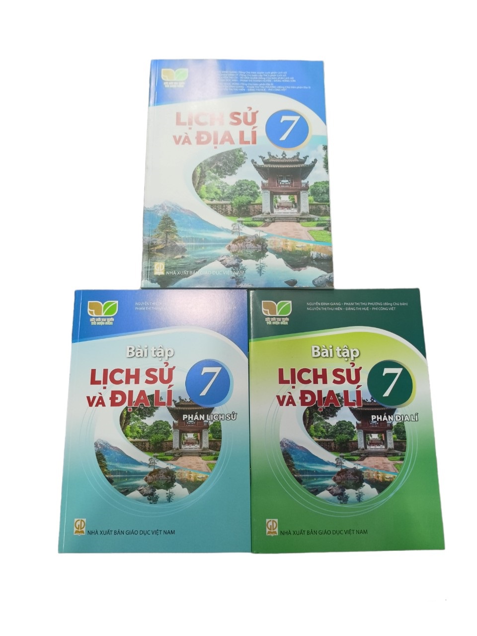 Combo sách Lịch sử và Địa lí Lớp 7 (Kết nối tri thức) (SGK+BT+VTH)