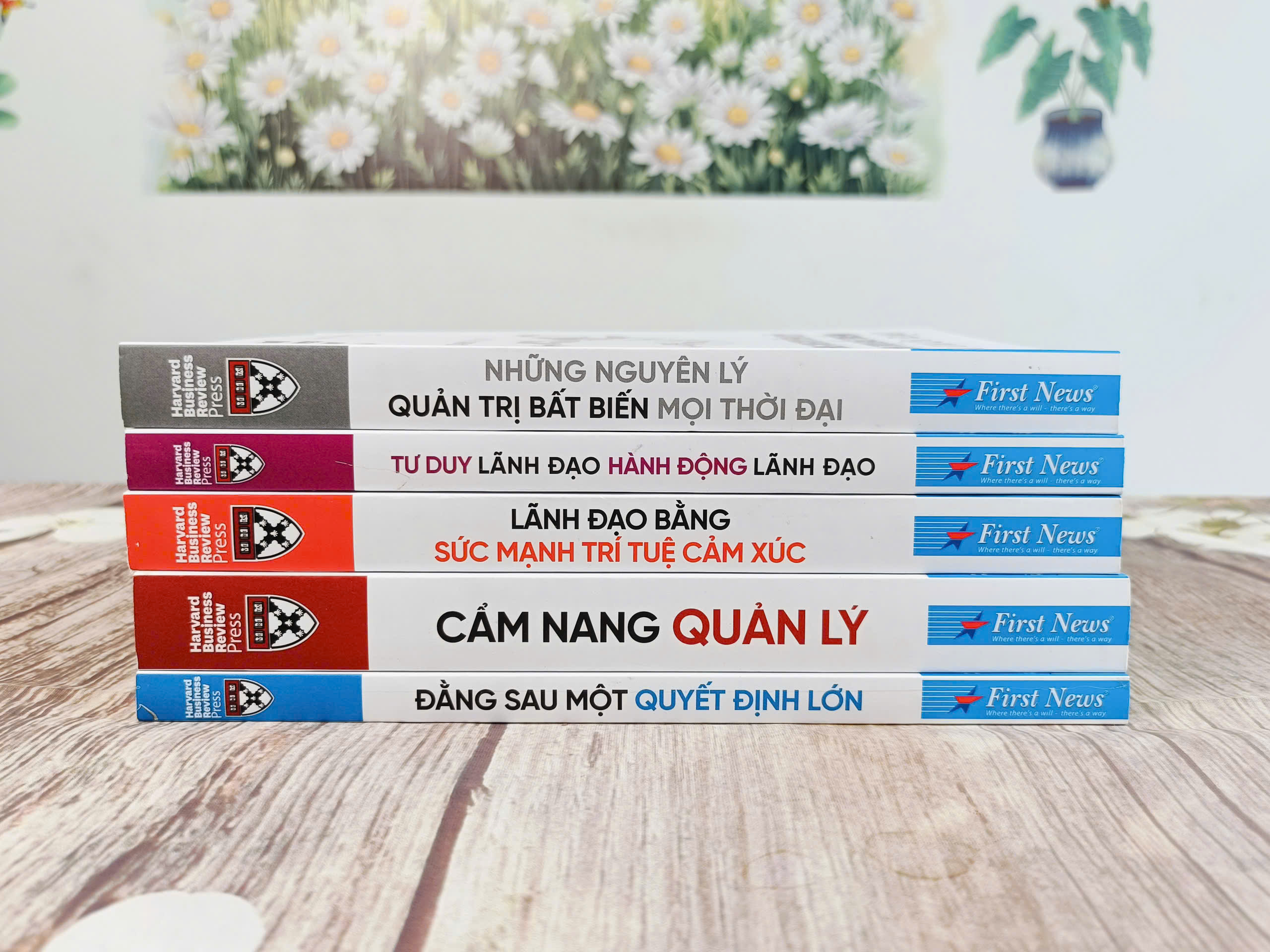 Bộ 5 quyển Lãnh Đạo Tiên Phong - Đằng Sau Một Quyết Định Lớn