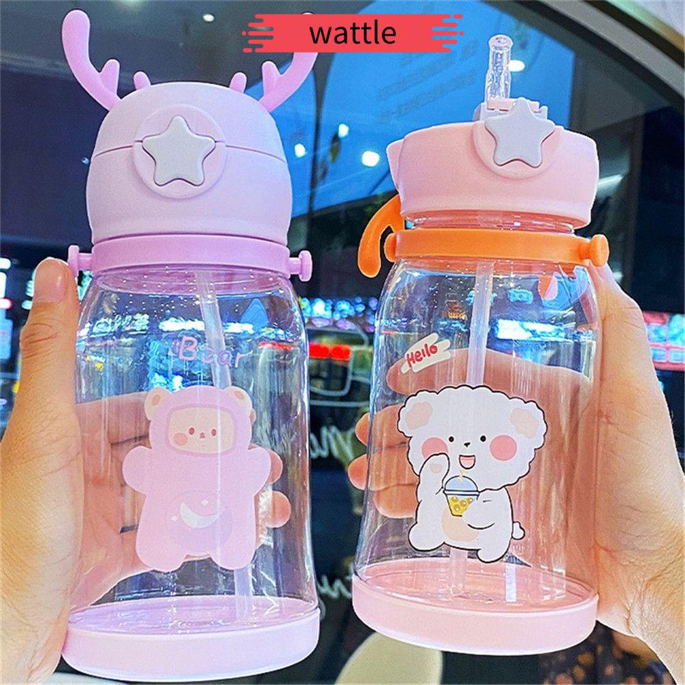 Bình nước sừng hươu nhựa PP có ống hút, dây đeo hoạt hình dễ thương dung tích 600ml KHN022