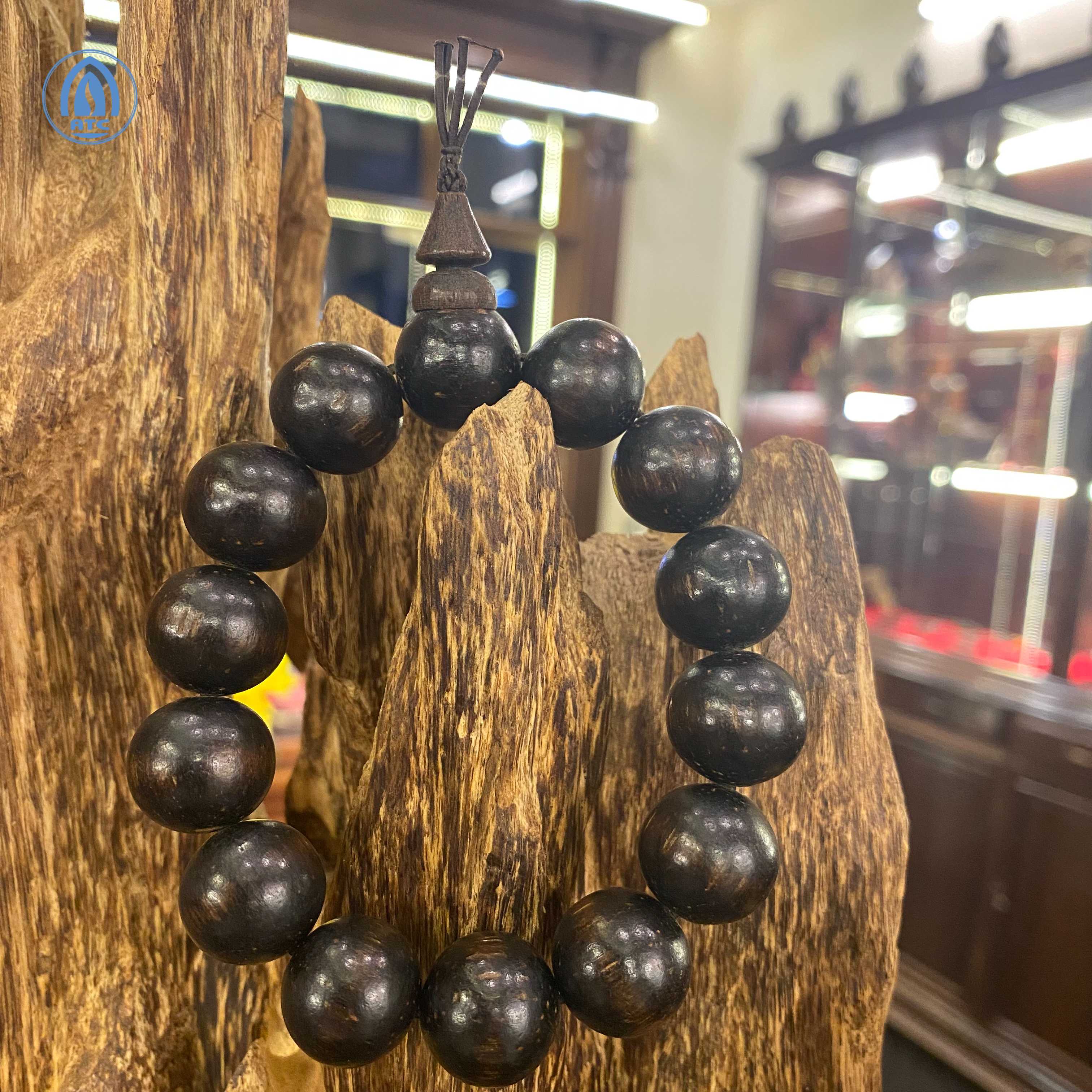 Vòng Trầm Hương Phát Lộc ATC 75502 14 Hạt 17mm