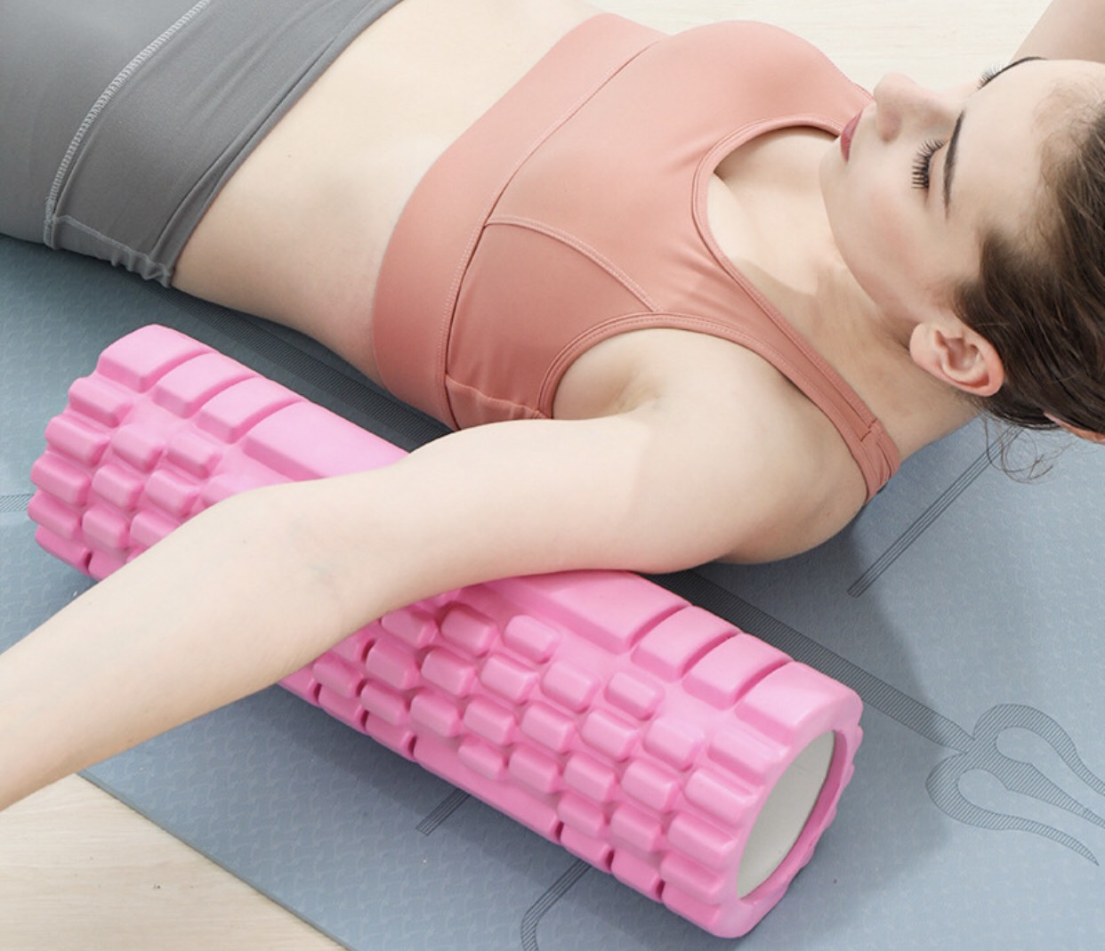 Ống Lăn Tập Yoga Massage Có Gai Dạng Bằng EVA Thư Giãn KT 45x14cm Chất Liệu PVC