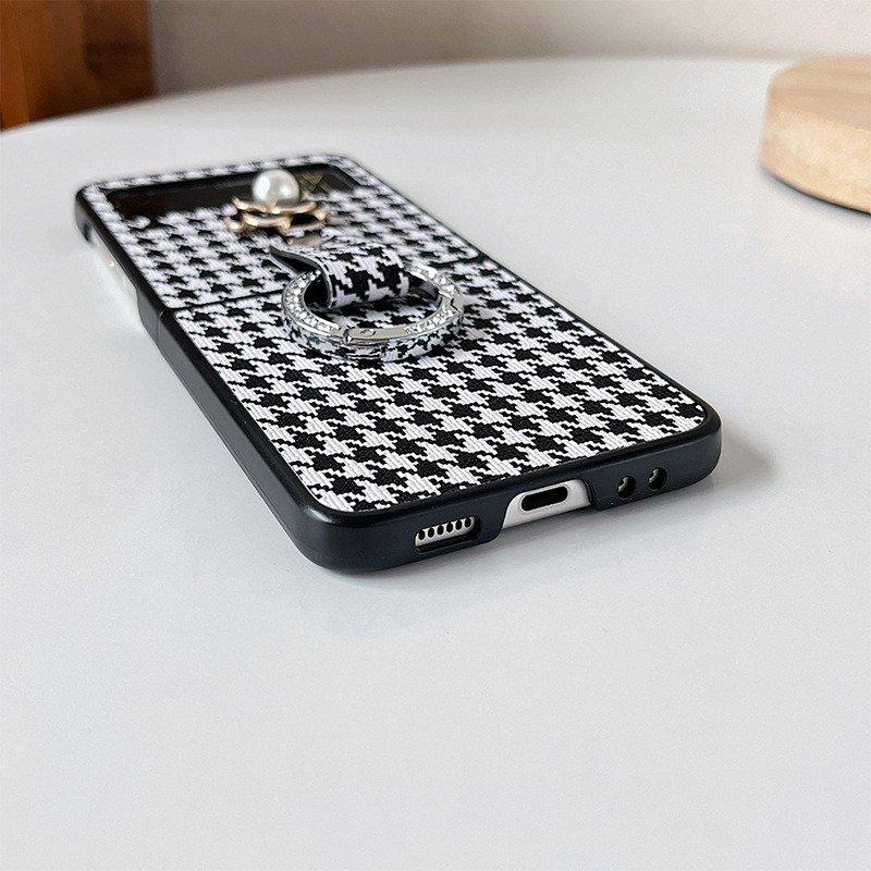 Ốp Lưng Cho Samsung Z Flip 5 / Z Flip 4 / Z Flip 3 Cao Cấp Họa Tiết Houndstooth Có Nhẫn Xỏ Ngón Tay - Bum Store Galaxy Case