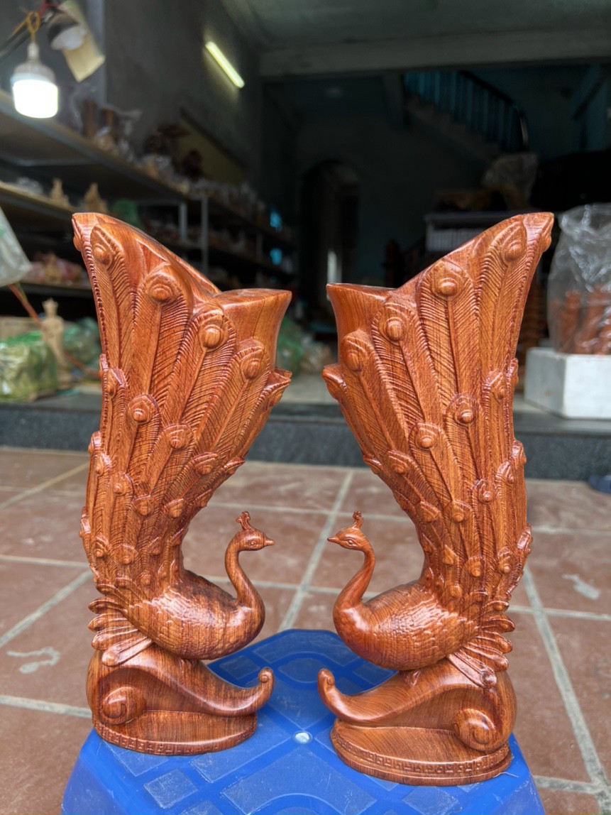 Cặp chim công cắm hoa ,trang trí phong thủy ,hút tài lộc bằng gỗ hương đá kt cao 60×18cm