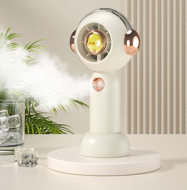 Quạt Cầm Tay Phun Sương Hình Vịt Phi Hành Gia
