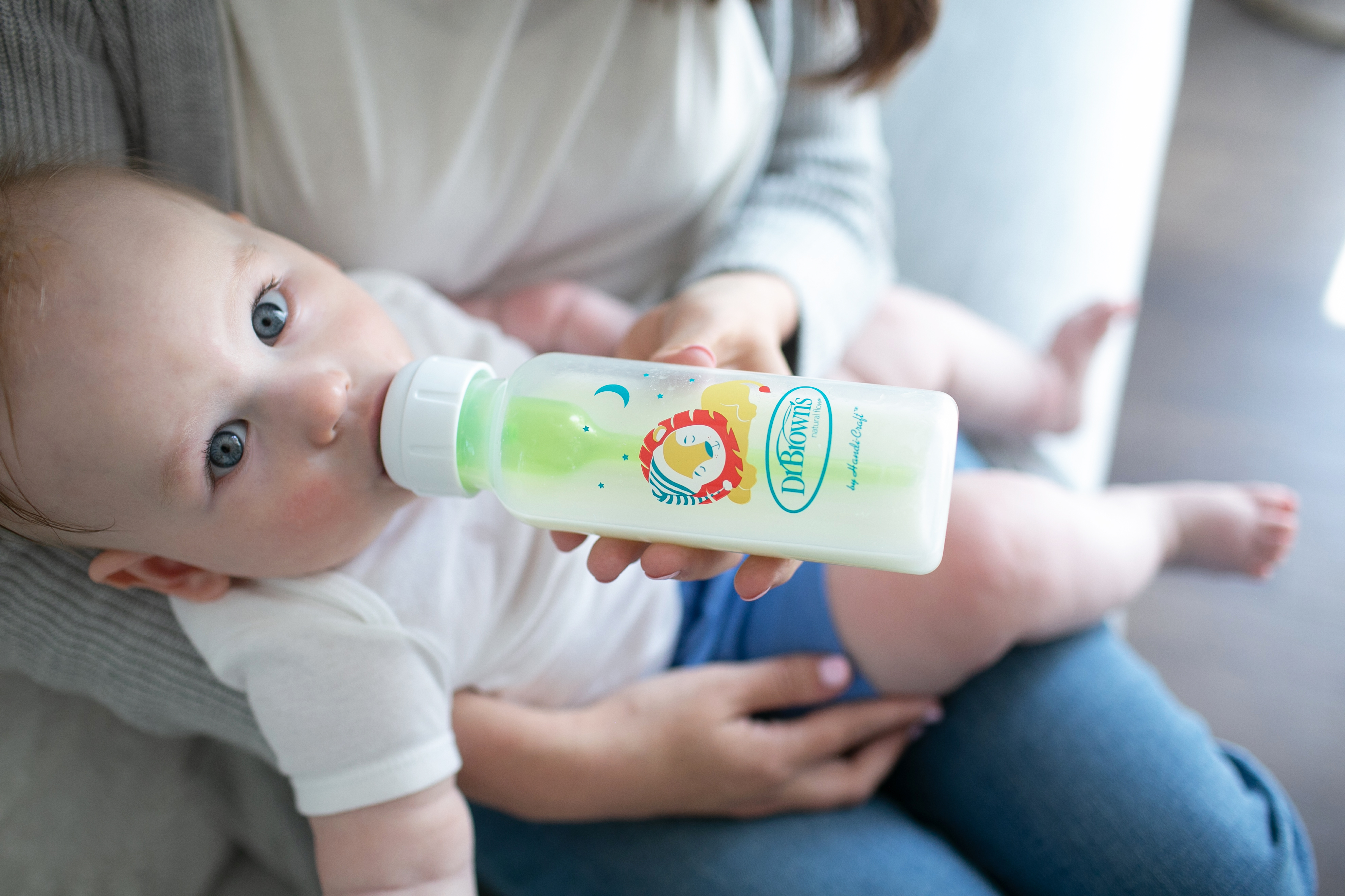 [ SB82034/40/41/42 ] Bộ 2 bình sữa Dr.Brown's nhiều họa tiết dễ thương, nhựa PP, 250ml, phiên bản Options Plus