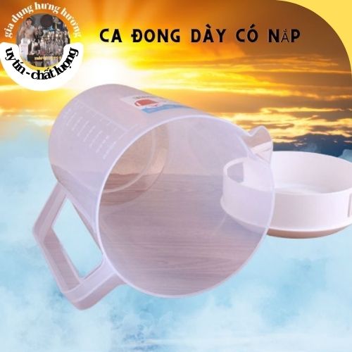 Ca nhựa đựng nước 2,5 lít có nắp