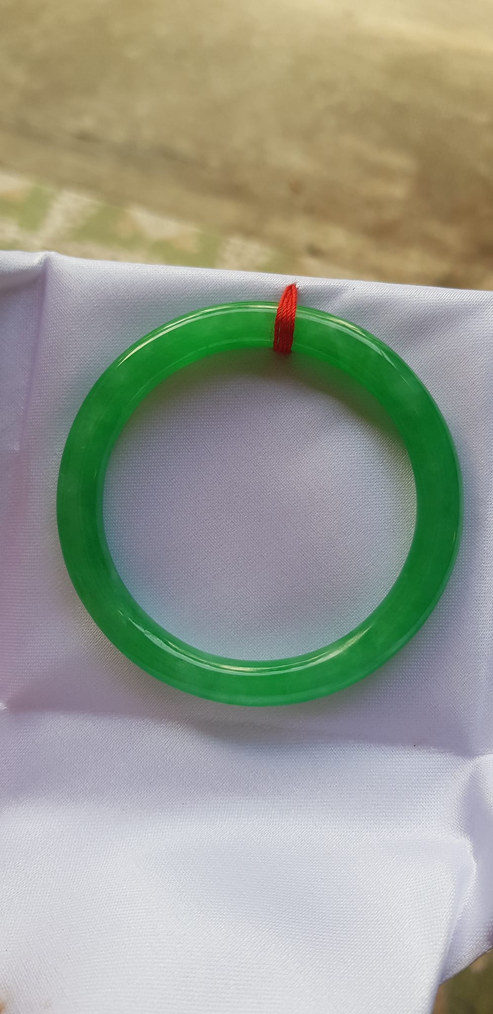 Vòng tay nữ đá cẩm thạch Đậu Đẹp I 50mm x cọng 7mm Vòng màu xanh lá tươi bóng đẹp hợp mệnh Mộc mệnh Hỏa mệnh thủy Nữ 50kg - 54kg đeo ạ