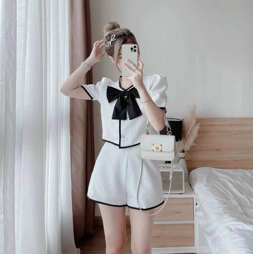 SÉT BỘ ĐÙI ÁO VIỀN KÈM NƠ ,ÁO CÀI NÚT THẬT ,QUẦN CÓ LÓT